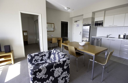 Gladstone Hotel | Gladstone Downtown Central Apartment Hotel