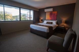Gladstone Hotel | Gladstone Reef Hotel Motel