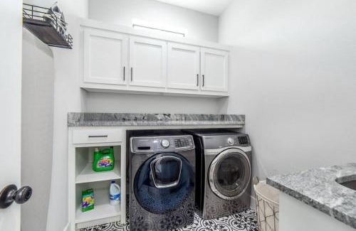 West Dallas House | Glam Paradise 5BRs Downtown Dallas