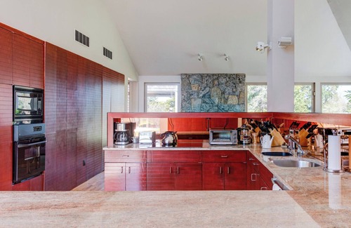 Sagaponack House | Glam-style home with private pool, open-floor plan, floor-to-ceiling.