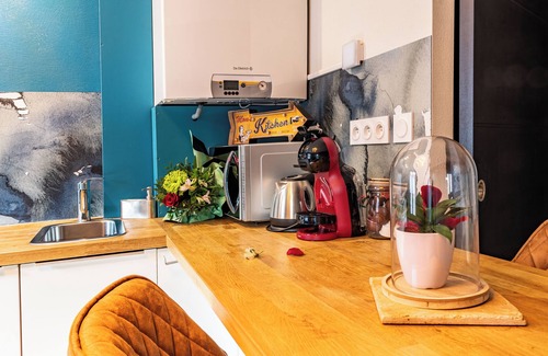 Faubourg North Apartment | "Glamappartspa" Cosy champagne and parking lot