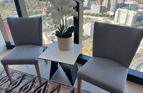 Southbank Apartment | Glamorous 2 bedder Southbank home