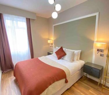 City of Westminster Apartment | Glamorous 2 bedroom flat in Marble Arch