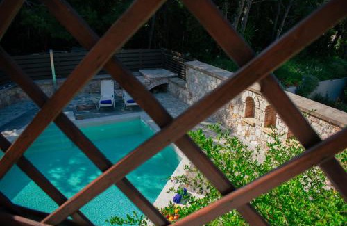Asgourou Villa | Glamorous Villa Nefeli