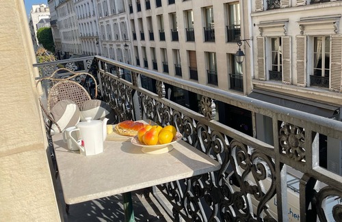 Saint-Germain-l'Auxerrois Apartment | Glamourous designer 2 bedroom St Germain Rue du Bac