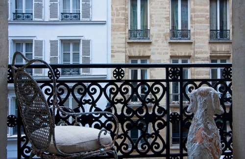 Saint-Germain-l'Auxerrois Apartment | Glamourous designer 2 bedroom St Germain Rue du Bac