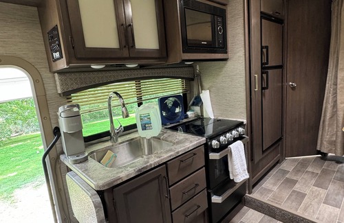 Bloomington House | “Glamper” on Private Lot by Lake Monroe