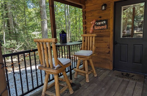 Clayton Cabin | Glamping at Tiny House!nPerfect Romantic Cabin Getaway on Horse Farm