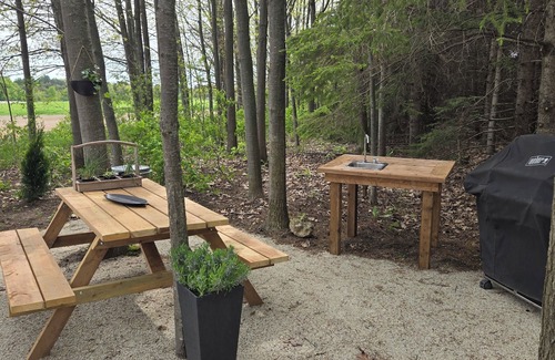 Mono RV Rental | Glamping by Lavender Farm, Brewery, Mono Cliffs, Hockley Valley