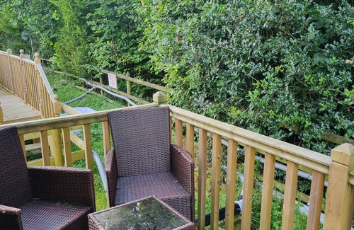 Kingswood Cottage | Glamping Hut - Riverview 5