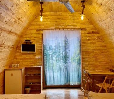 Central Serbia Apartment | Glamping Jezero