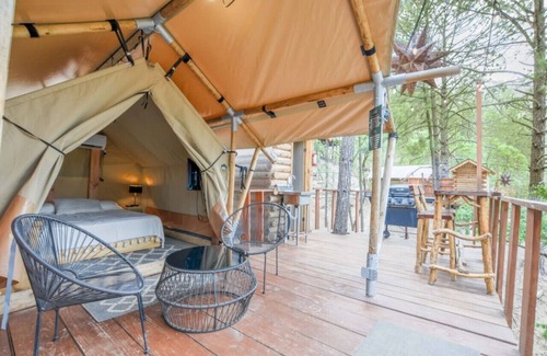 Santiago RV Rental | Glamping experience surrounded by nature