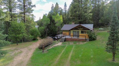 Mammoth Creek Hotel | Glamping near Zion & Bryce For Family and Friends