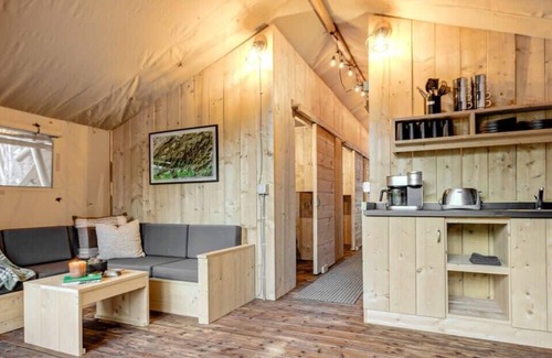 Gatlinburg House | Glamping Tent, 15 Mins from DT Gat & 5 from GSMNP