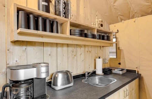 Gatlinburg House | Glamping Tent, 15 Mins from DT Gat & 5 from GSMNP
