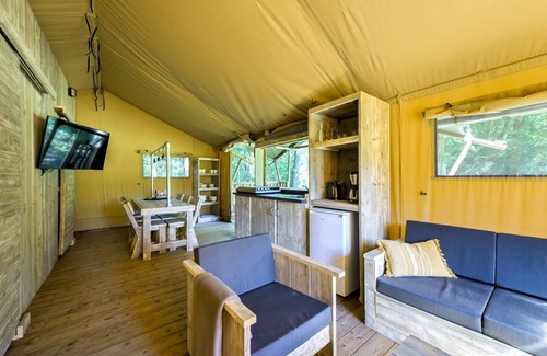 Municipality of Dalfsen House | Glamping Tent in Tranquil Park