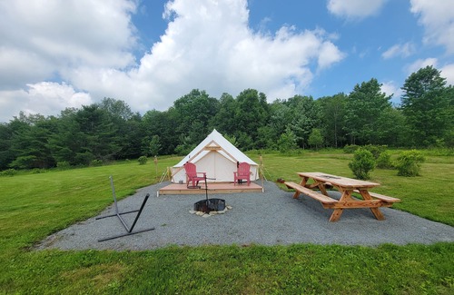 Mount Vision RV Rental | Glamping with soaking tubs in Upstate New York!