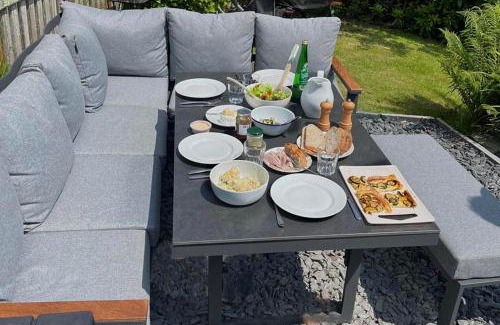Cwrt House | Glan y Morfa Welsh farmhouse overlooking Dyfi Estuary Rated 4 star Visit Wales