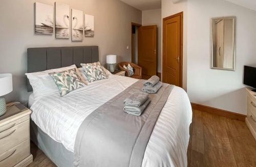Llanuwchllyn House | Glanllyn Lodge