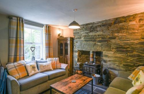 Machynlleth House | Glanyant Cottage