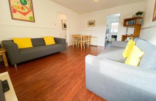 East End Apartment | Glasgow Green Park Home