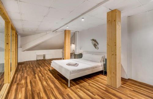 Pali Hill Apartment | Glass House 1BHK Khar W by The Bombay Home Company
