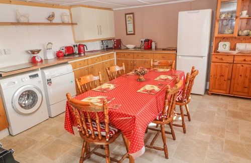 Derry Cottage | GLEANN GRIANNMHAR, pet friendly in Rosscarbery, County Cork