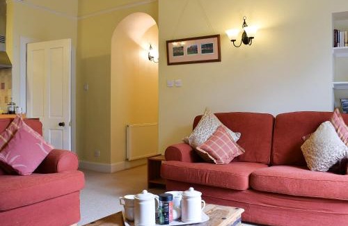 Perth House | Glebe Cottage