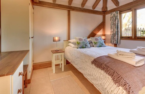 Stone in Oxney House | Glebe Cottage in the beautiful Tenterden