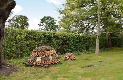 Perth House | Glebe Cottage, Scone