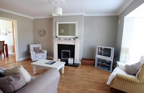 Dunmore East House | Glen Ard Holiday Home No 1 by Trident Holiday Homes
