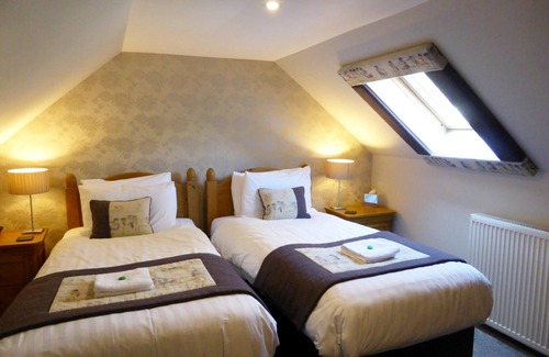 Clova Hotel | Glen Clova Hotel and Lodges