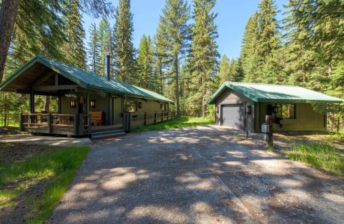 Eureka House | Glen Lake Cabin in the Woods