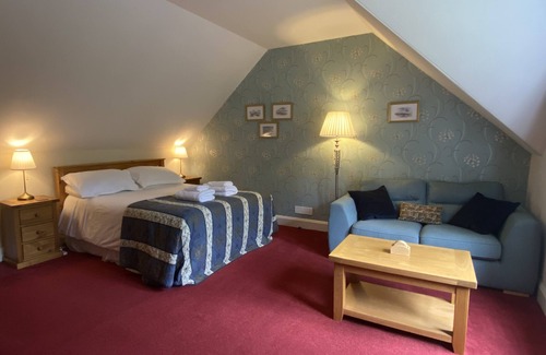 Tomatin House | Glenan Lodge Self Catering