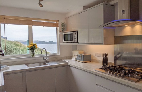 Freathy Cottage | GLENAVON, pet friendly, luxury holiday cottage in Whitsand Bay