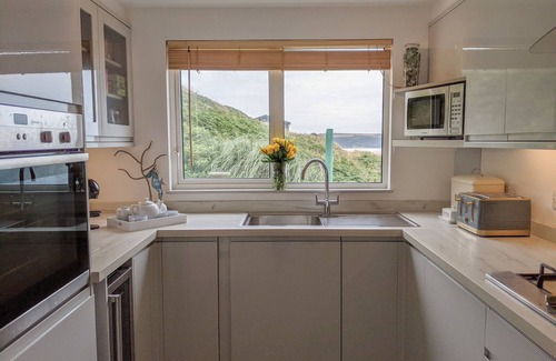 Freathy Cottage | GLENAVON, pet friendly, luxury holiday cottage in Whitsand Bay
