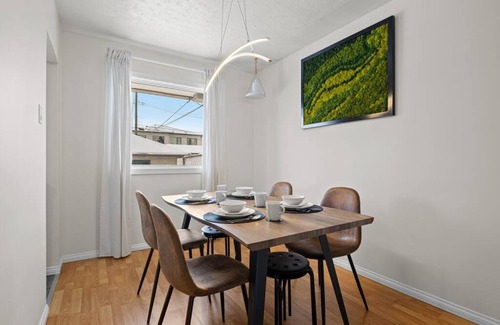 Glenbrook Apartment | Glenbrook Home Close to MRU 2KingBeds FreeParking