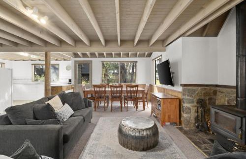 Dinner Plain Ski Chalet | Glencoe