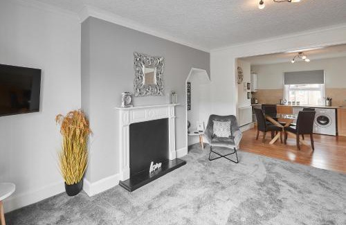 West Cliff Apartment | Glencoe Holiday Apartments Whitby