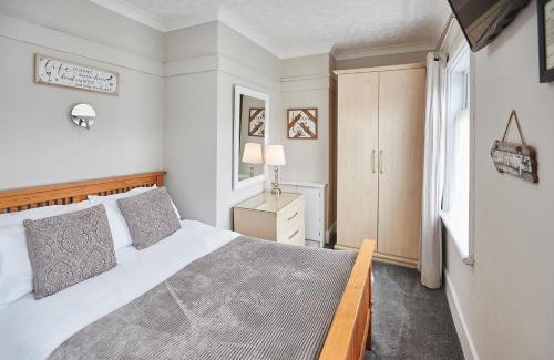 West Cliff Apartment | Glencoe Holiday Apartments Whitby