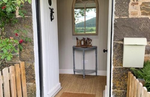 Glen Lyon House | Glencroft A Fairytale Highland Cottage