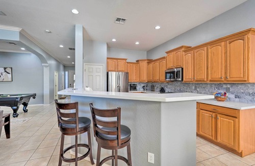 Rovey Farm Estates House | Glendale Getaway w/Outdoor Pool + Gas Grill!