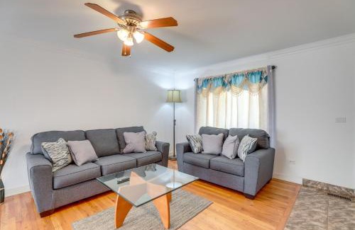 Glendale Heights House | Glendale Heights Home with Office and Backyard!