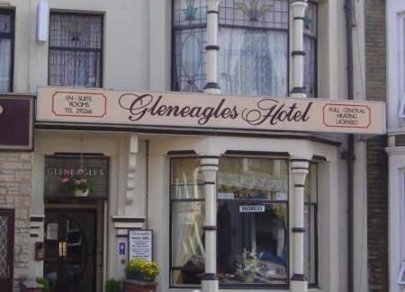 Blackpool Town Center House | Gleneagles - Albert Road