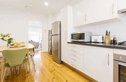 Glenelg East Apartment | Glenelg Gem 1 | Wifi | Nespresso