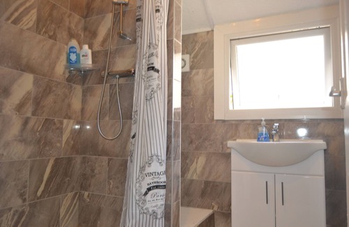 Leicester House | Glenfield Lodge Guest House