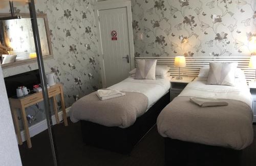 North Shore House | Glenheath Hotel