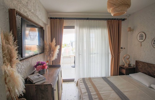 Kucukkuyu Bed & Breakfast | Glenn Hotel & Beach