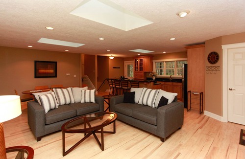 Glenn House | Glenn Retreat by the Lake