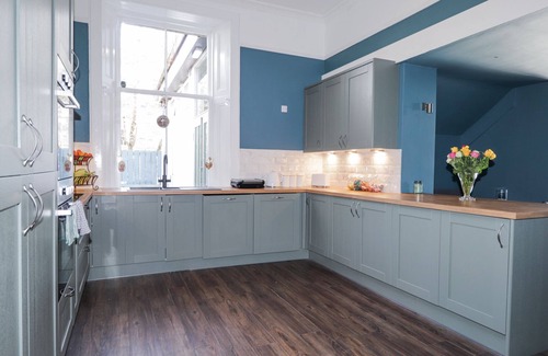 Kingussie House | GLENSPEY, pet friendly, character holiday cottage in Kingussie